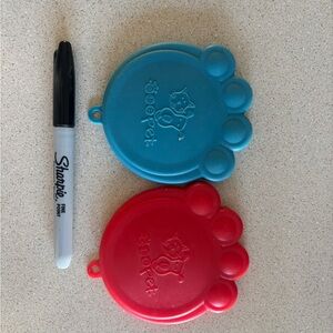 2 dog food can lid covers